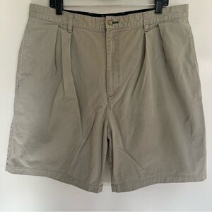 Men's Tommy Hilfiger Pleated Front Khaki Shorts Size‎ 40 Casual Golf Outdoors